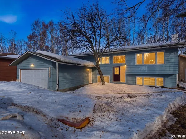 5329 E 42nd Ave, Anchorage, AK 99508