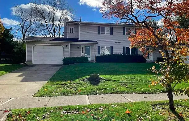 1865 Arbordale St photo 1