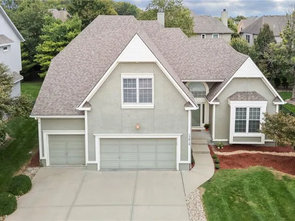 13915 Rosehill Ln, Overland Park, KS 66221