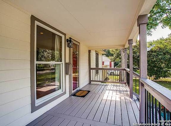 3rd image of 335 Brees Blvd