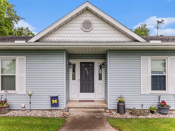 3300 Waldron Rd, North Adams, MI 49262