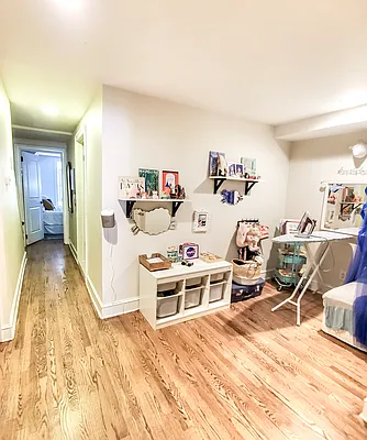 Rented by Amicourt LLC | media 12