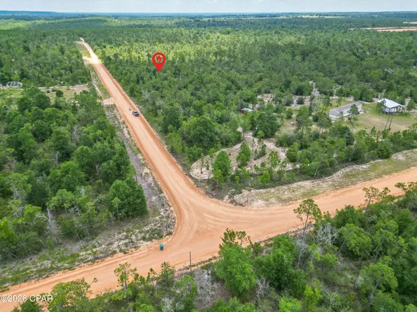 00 Cracked Egg Ln, Chipley, FL 32428