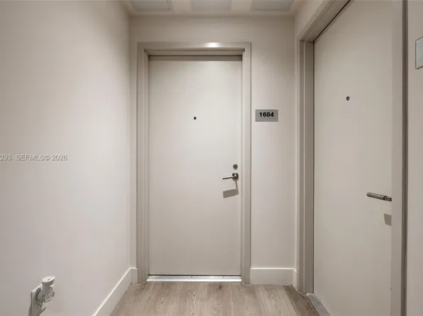 239 SW 9th Street #1604, Miami, FL 33130