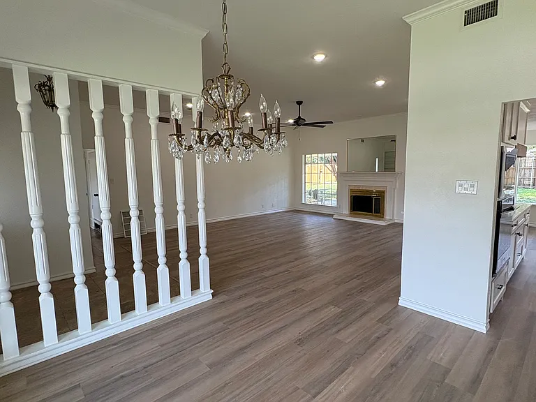 4625 Barwick Dr — Photo 4