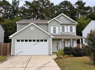 212 N Honey Springs Ave, Fuquay Varina, NC 27526