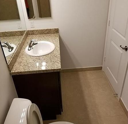 5th image of 4614 Windmill Ln