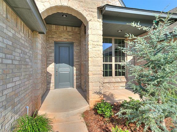 2nd image of 14609 N Brantwood Cir