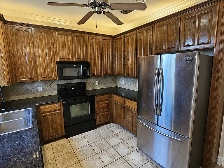 3049 Trinity Lakes Dr — Photo 14