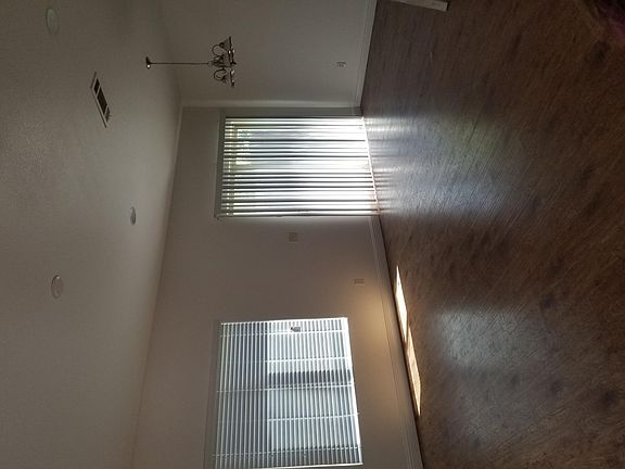 4th image of 5120 Gibbons Dr Unit A