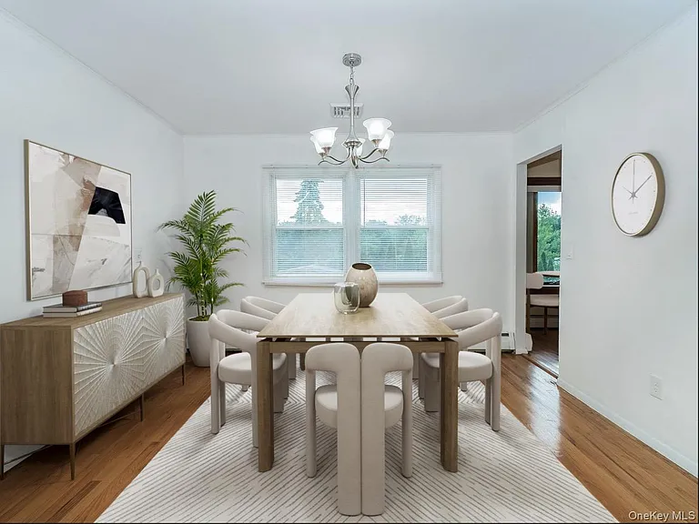 7 Plainview Rd — Photo 8