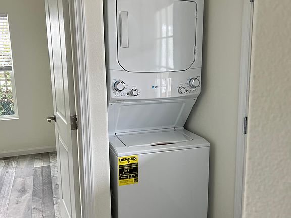 5th image of 2630 Portola Dr #5