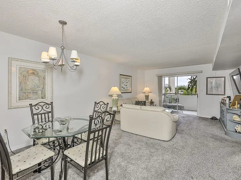 5567 Sea Forest Dr #122 — Photo 13