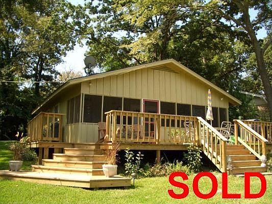 1st image of 286 Whispering Oaks Trl