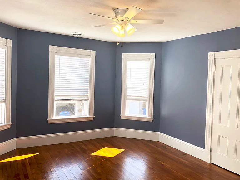 146 Robbins St — Photo 10