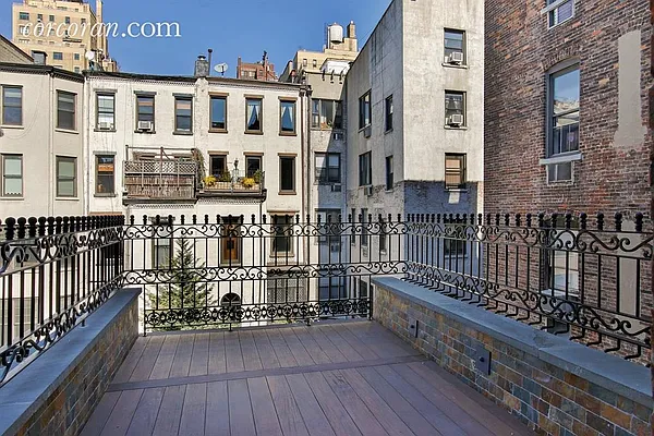 Rented by Corcoran | media 22