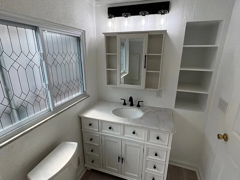 404 Bailey Ave #2 — Photo 17
