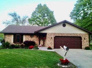 10 Petite Ct, Highland, IL