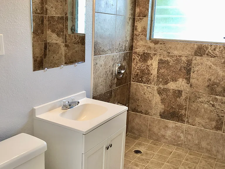 21451 Olean Blvd — Photo 8