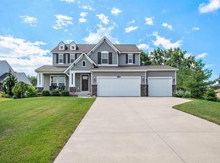 3228 Harmon Ct, Caledonia, MI