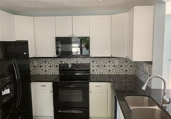 2nd image of 4630 2nd Ave S