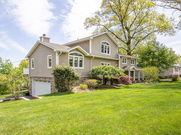 56 Guterl Terrace, Pearl River, NY 10965