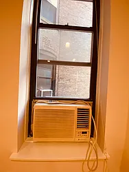 Rented by Metropolis Real Estate of Manhattan