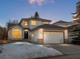 332 N Hawkstone Close NW, Calgary, AB T3G3P2