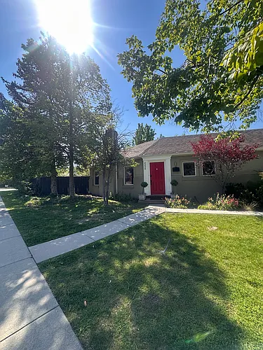 2230 E Sunnyside Ave Photo 1