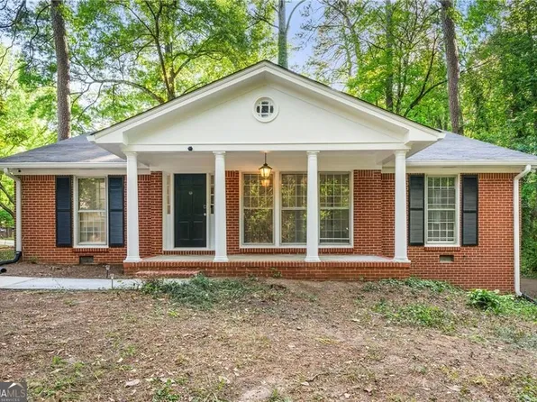 2612 Clairmont Rd NE, Atlanta, GA 30329