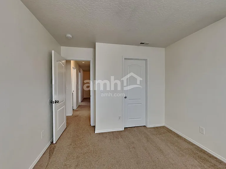 372 W Wood Owl Dr — Photo 25