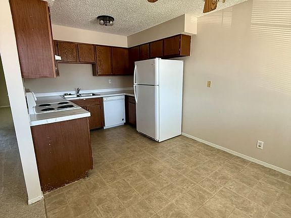 5th image of 5515 S 31st St #10