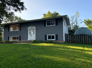 1107 Edwards Ave, St Charles, IL 60174