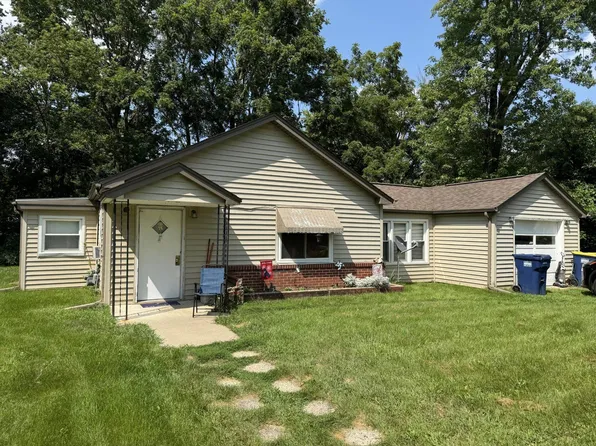 213 Rockton Rd, Rockton, IL 61072