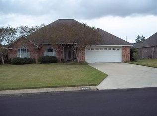 7680 Clearview Ln, Lumberton, TX 77657