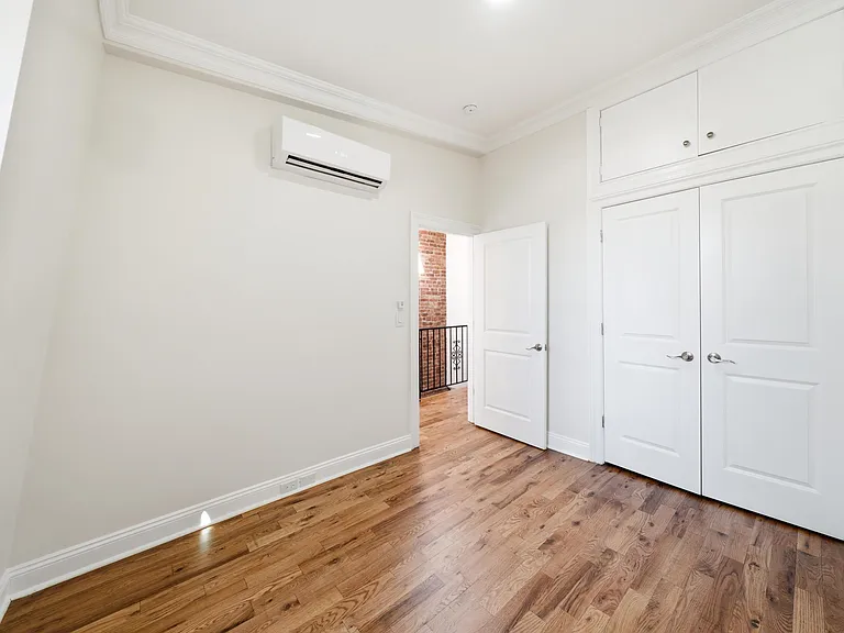 37 Astor Pl #2 — Photo 12