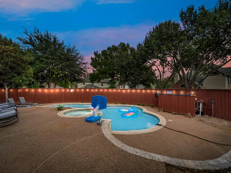 600 Post Oak Dr — Photo 42