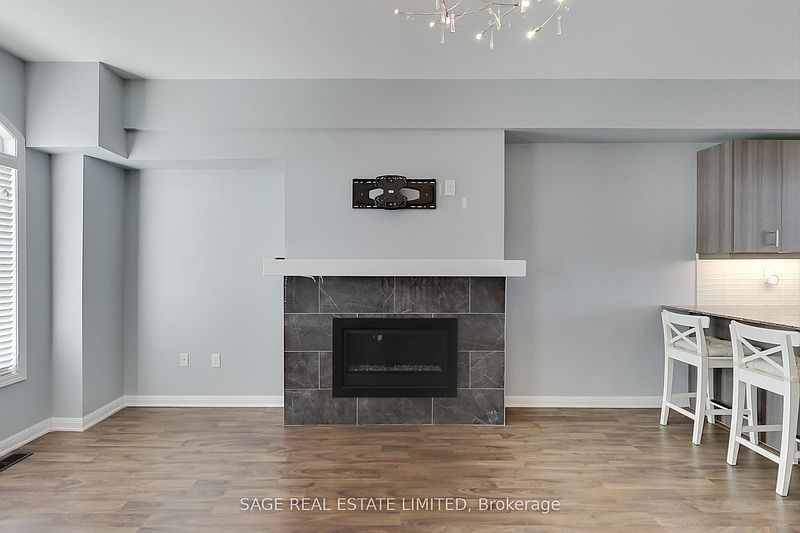 Ajax Townhouse for rent - 2 Bedrooms — photo 3