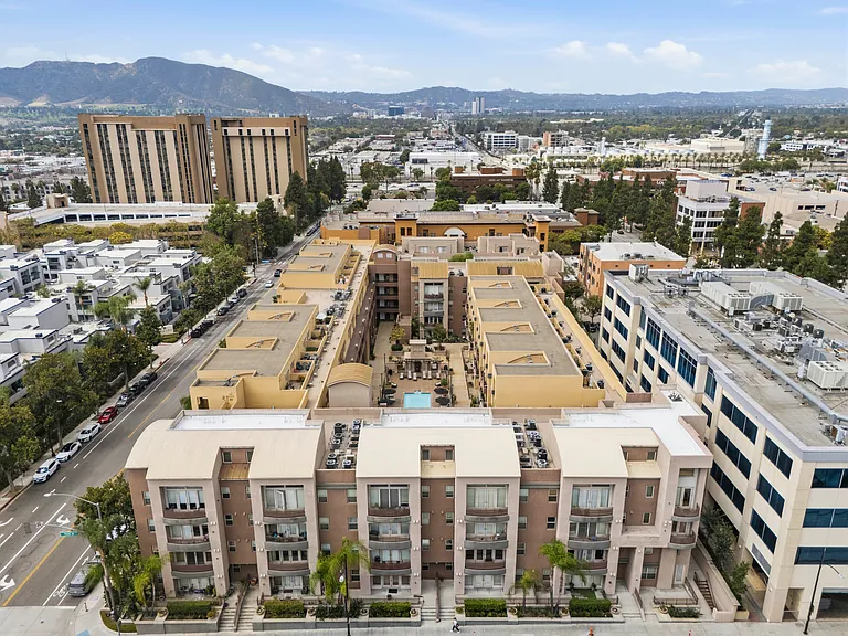 201 E Angeleno Ave #205 — Photo 60