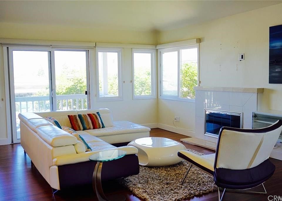 1st image of 820 Gardenia Way