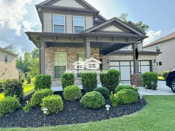 1025 Applegate Dr, Roswell, GA 30076
