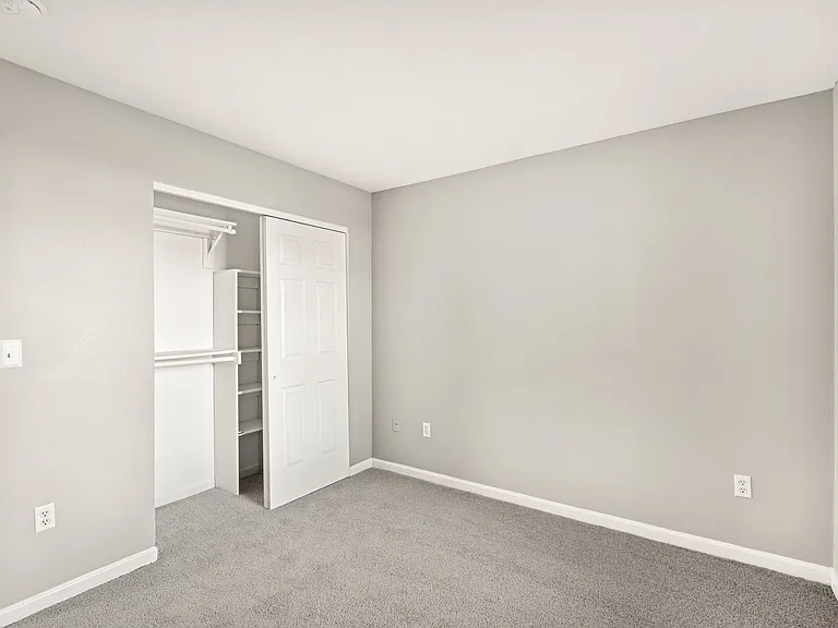 Waterfront Pointe — Photo 45