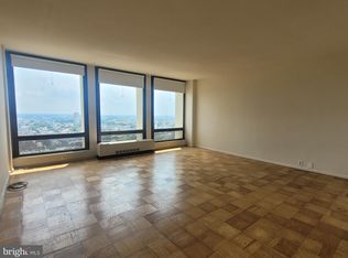 210 Locust St UNIT 24CW, Philadelphia, PA 19106