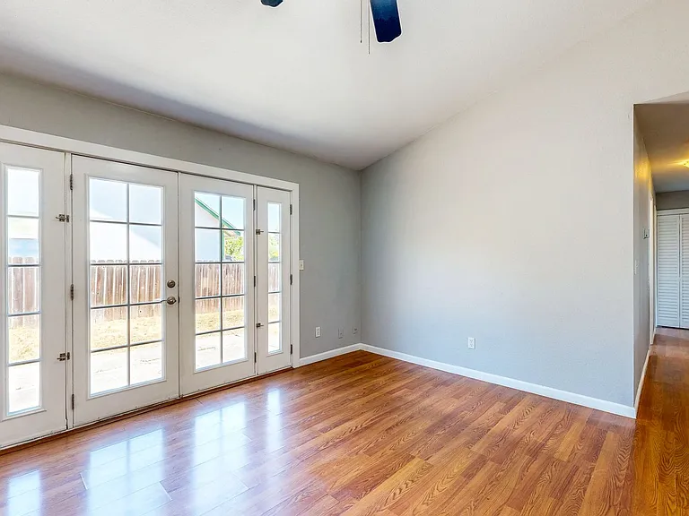 8690 Lords Manor Way — Photo 15