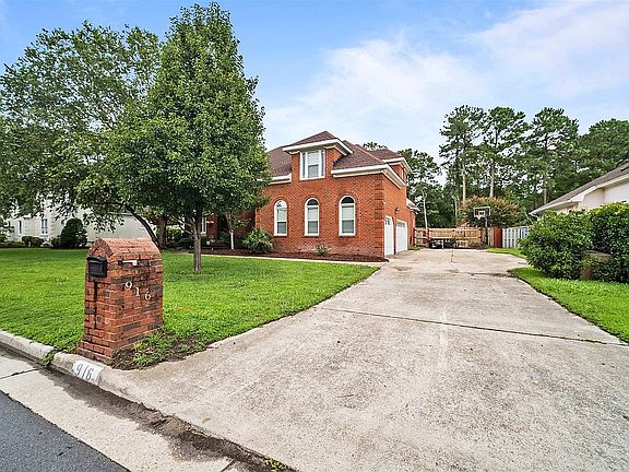 2nd image of 916 Brasileno Ct