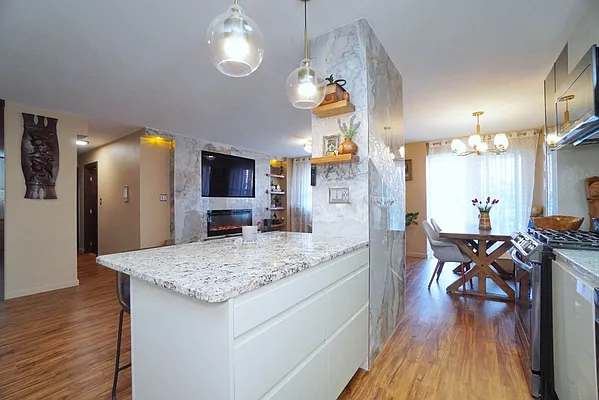 Sold by Remax Edge | media 8