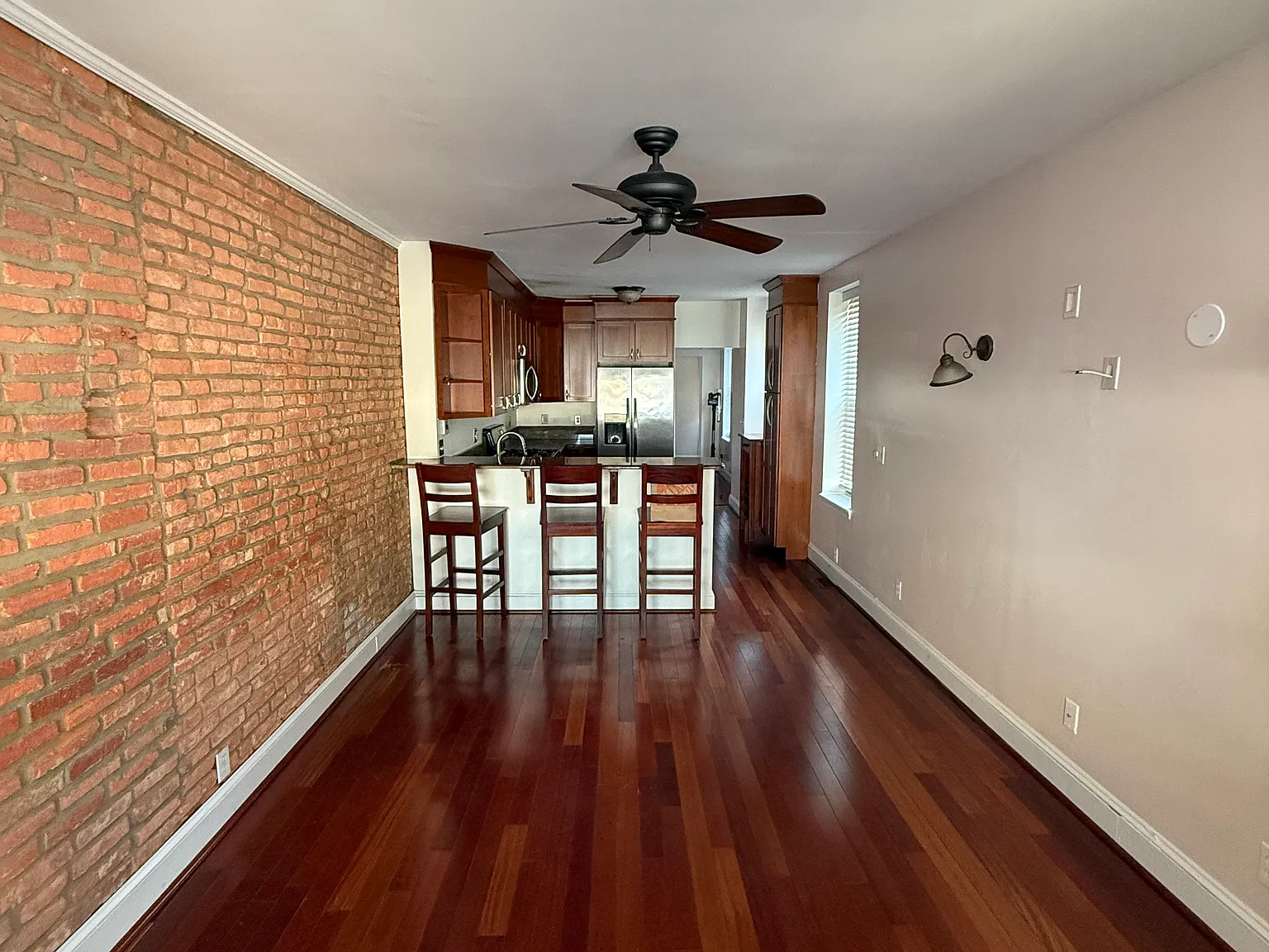 2 bed, 2.5 bath, 1700 sqft, $2,800 — Photo 3