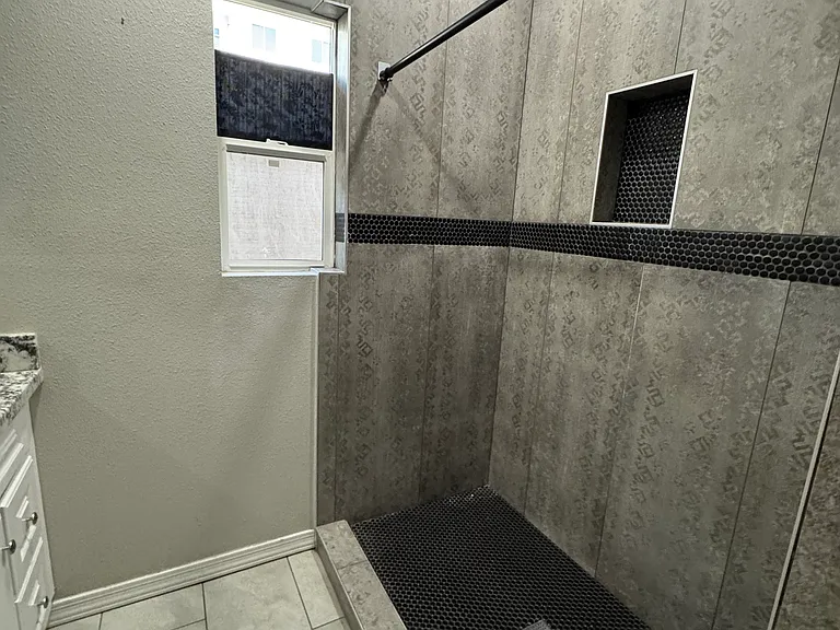 301 E Verde Ln — Photo 13