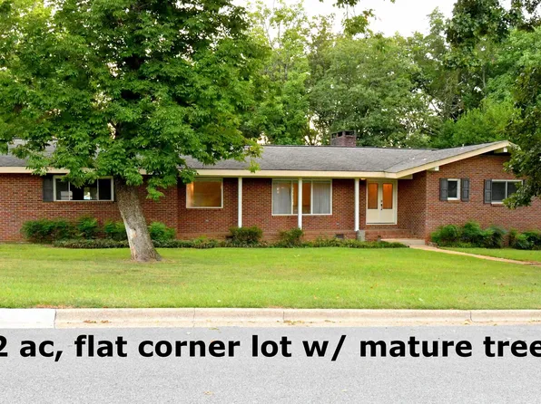 5808 Lenlock Cir SE, Huntsville, AL 35802