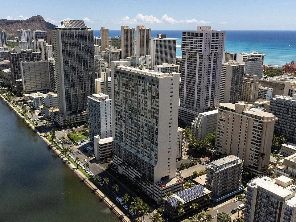 2211 Ala Wai Blvd #1606